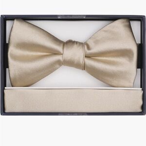 ORIGINAL PENGUIN Classic Satin Bow Tie and Pocket Square Set - Champagne